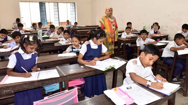 লটারি বাতিল, স্কুলে ভর্তি করা হবে পরীক্ষার ভিত্তিতে